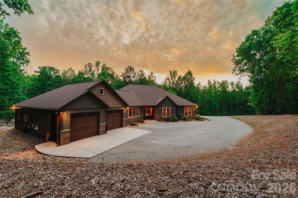 2620 Mathis Church Road, Catawba, NC 28609