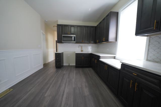 6940 S Bishop Street, Chicago, IL 60636