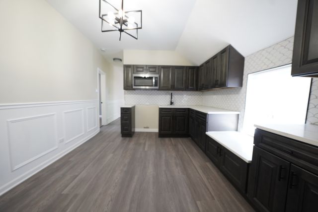 6940 S Bishop Street, Chicago, IL 60636