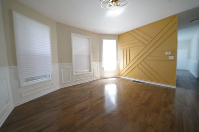 6940 S Bishop Street, Chicago, IL 60636