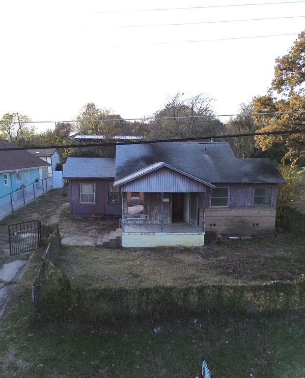 4740 Shackleford Street, Fort Worth, TX 76119