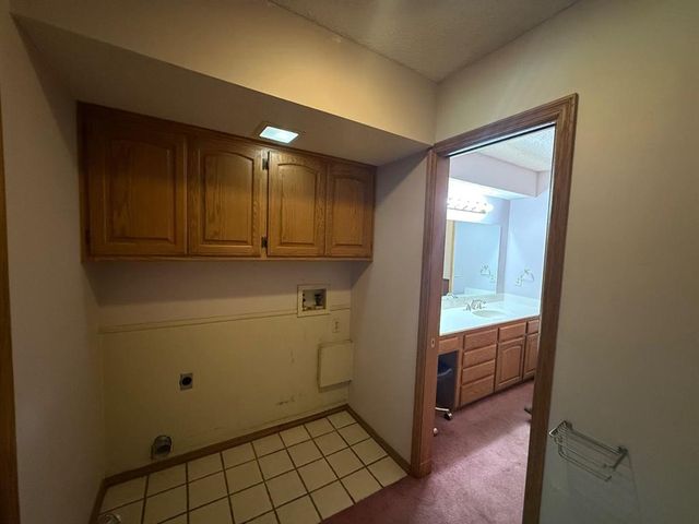 8300 NW 15th Street, Oklahoma City, OK 73127