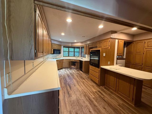 8300 NW 15th Street, Oklahoma City, OK 73127