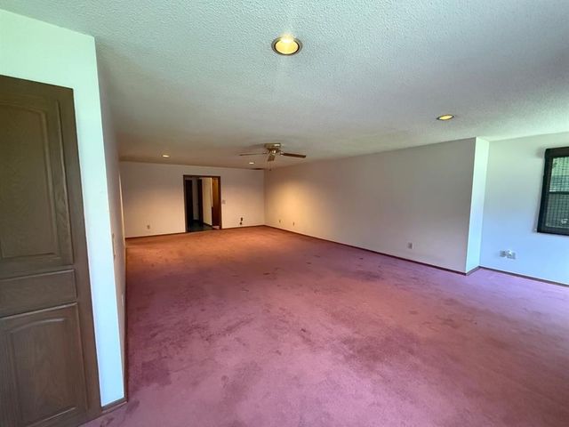 8300 NW 15th Street, Oklahoma City, OK 73127