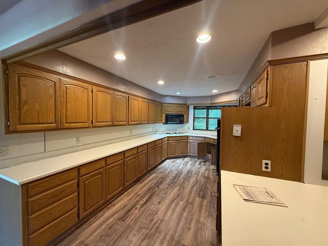 8300 NW 15th Street, Oklahoma City, OK 73127