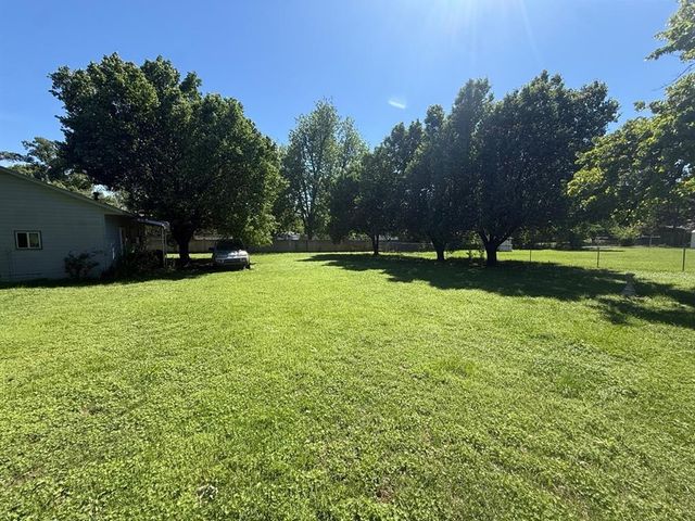 8300 NW 15th Street, Oklahoma City, OK 73127