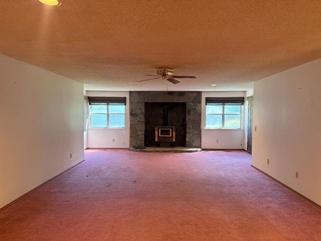 8300 NW 15th Street, Oklahoma City, OK 73127
