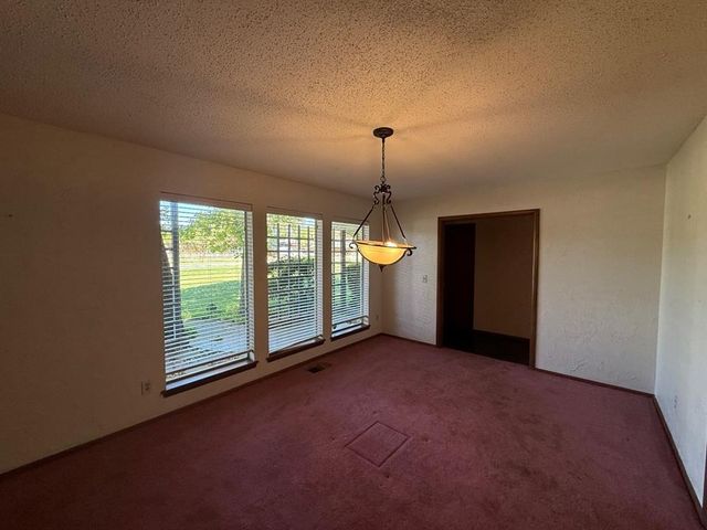 8300 NW 15th Street, Oklahoma City, OK 73127