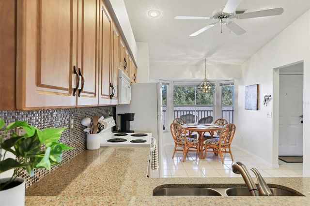 9641 CASTLE POINT DRIVE 1221, Sarasota, FL 34238