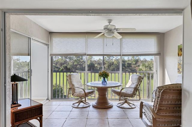 9641 CASTLE POINT DRIVE 1221, Sarasota, FL 34238