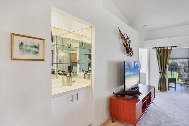 9641 CASTLE POINT DRIVE 1221, Sarasota, FL 34238