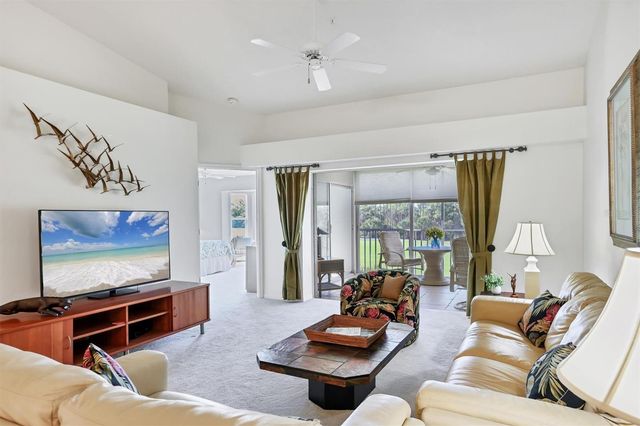 9641 CASTLE POINT DRIVE 1221, Sarasota, FL 34238