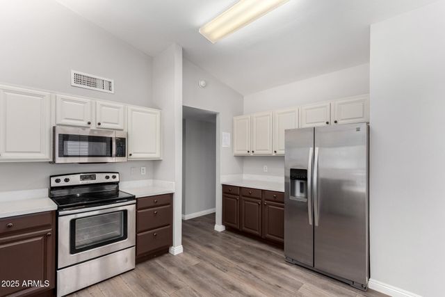 1541 E COLONIAL Drive, Chandler, AZ 85249