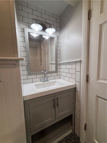 4 Jay Street 1, Westerly, RI 02891