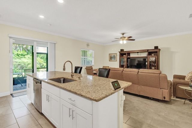 3385 Wild Banyan Way, Vero Beach, FL 32966