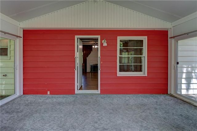 5363 NW Wagon Trail, Houston Lake, MO 64151