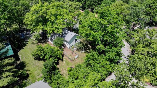 5363 NW Wagon Trail, Houston Lake, MO 64151