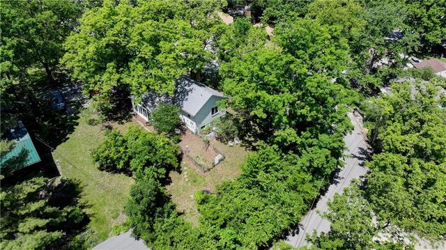5363 NW Wagon Trail, Houston Lake, MO 64151