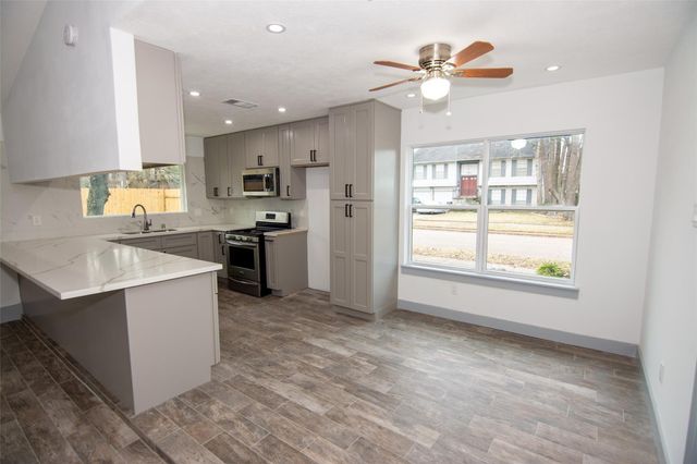 2302 Cades Cove Drive, Spring, TX 77373