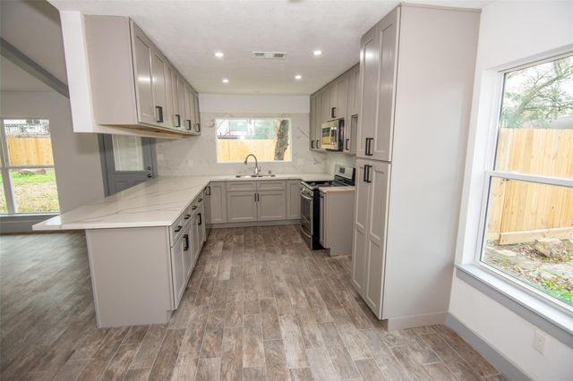 2302 Cades Cove Drive, Spring, TX 77373