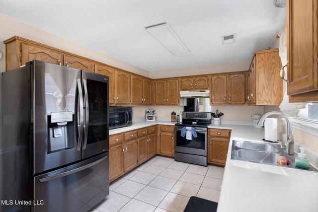 6729 S Branch Road, Olive Branch, MS 38654