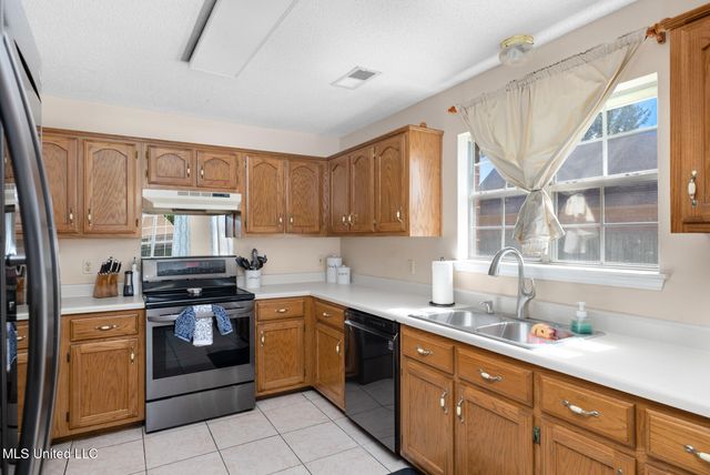 6729 S Branch Road, Olive Branch, MS 38654