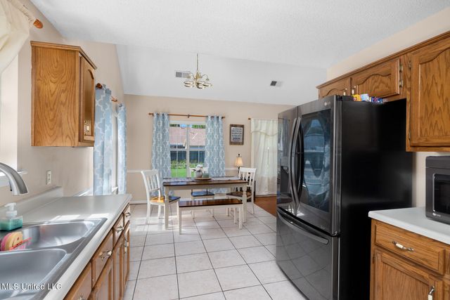 6729 S Branch Road, Olive Branch, MS 38654