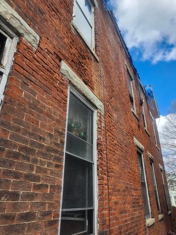 1717 Greenup Street, Covington, KY 41011