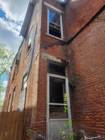 1717 Greenup Street, Covington, KY 41011