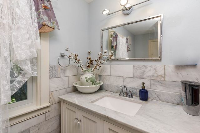 280 Prospect Street, Leominster, MA 01453