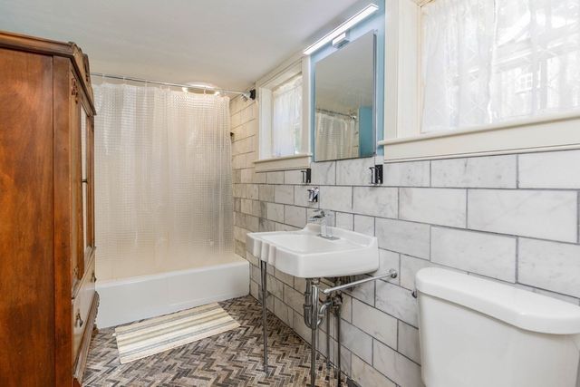280 Prospect Street, Leominster, MA 01453