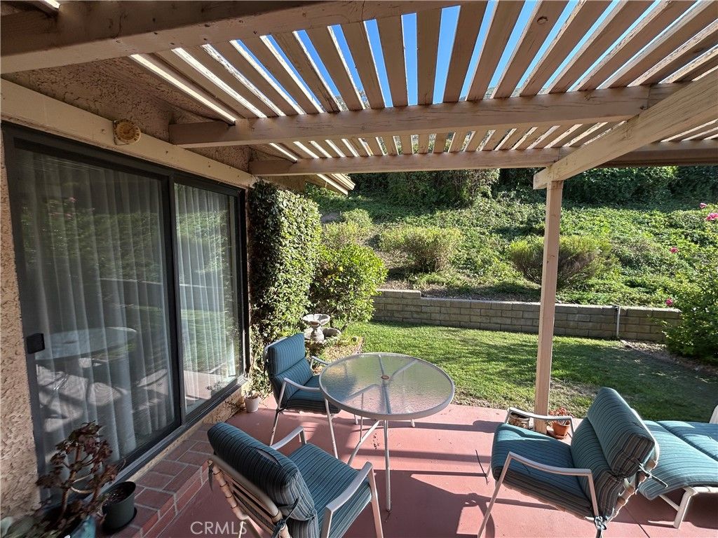 Image 18 of property listing at 6316 Irena, Camarillo, CA 93012