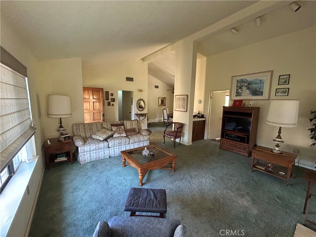 Image 6 of property listing at 6316 Irena, Camarillo, CA 93012