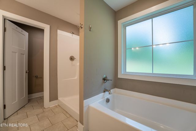 6211 Aldingham St, Knoxville, TN 37912
