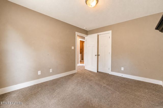 6211 Aldingham St, Knoxville, TN 37912