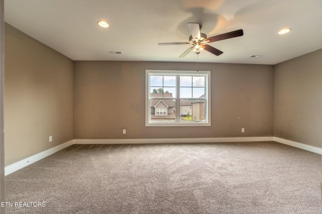6211 Aldingham St, Knoxville, TN 37912