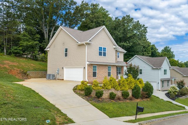 6211 Aldingham St, Knoxville, TN 37912