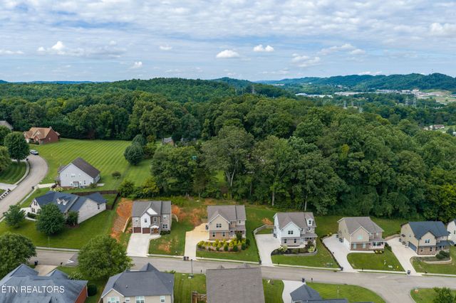 6211 Aldingham St, Knoxville, TN 37912