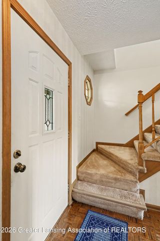 5812 Wood Valley Drive, Haslett, MI 48840