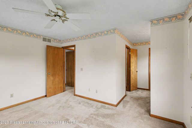 5812 Wood Valley Drive, Haslett, MI 48840