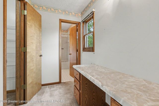 5812 Wood Valley Drive, Haslett, MI 48840