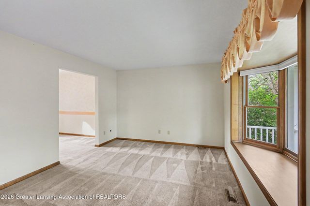 5812 Wood Valley Drive, Haslett, MI 48840