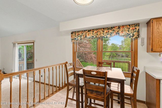 5812 Wood Valley Drive, Haslett, MI 48840