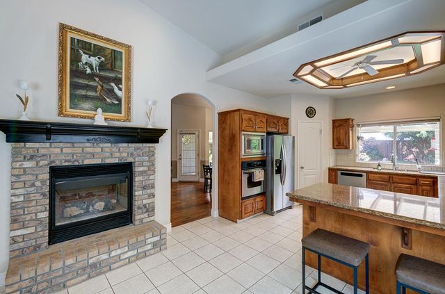 8894 N Winery Avenue, Fresno, CA 93720