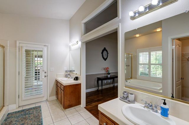 8894 N Winery Avenue, Fresno, CA 93720