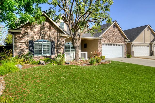 8894 N Winery Avenue, Fresno, CA 93720