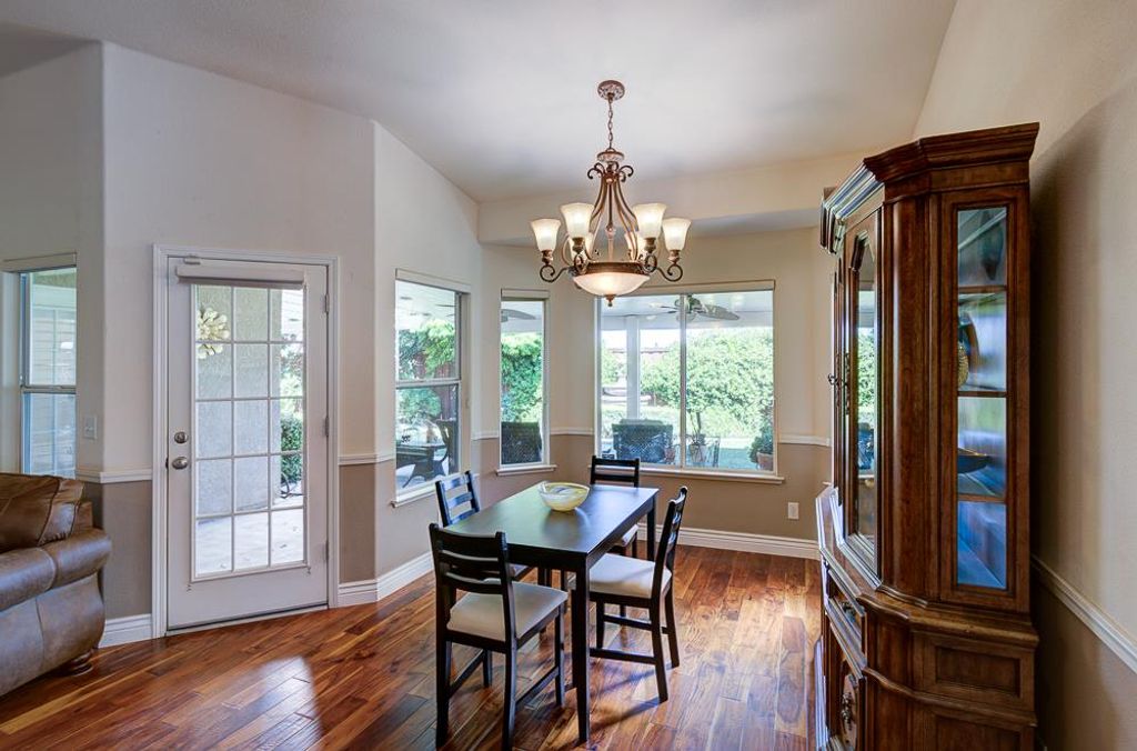 Image 12 of property listing at 8894 N Winery Avenue, Fresno, CA 93720