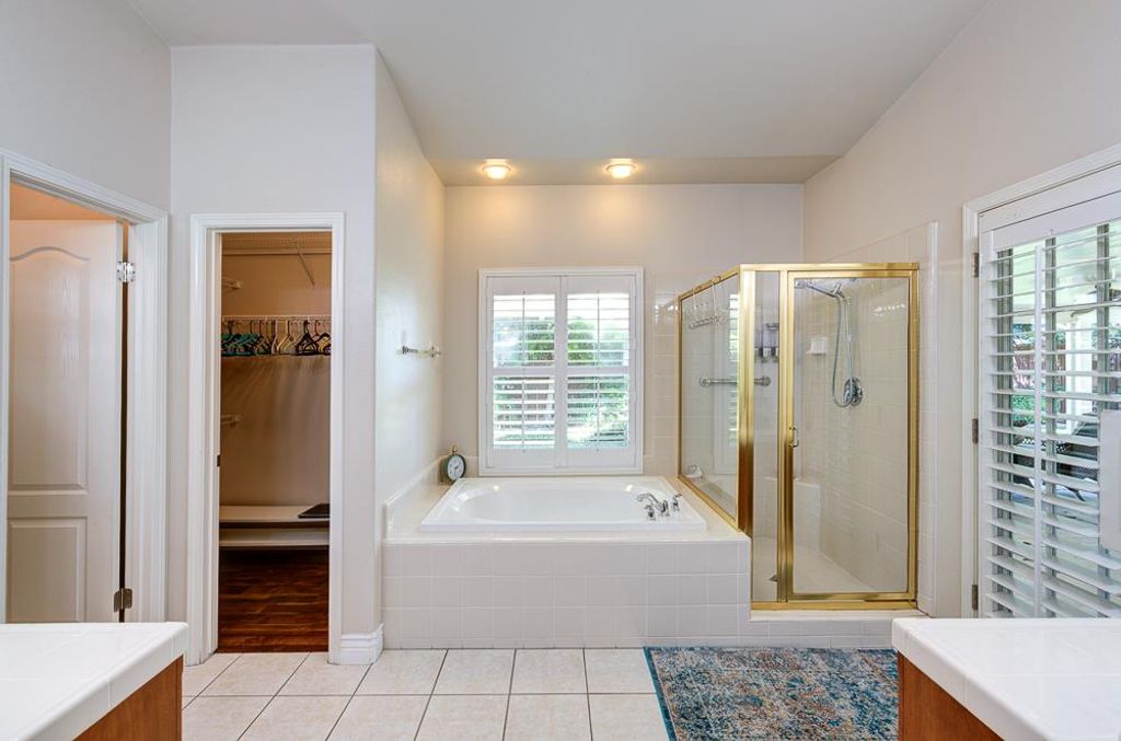 Image 24 of property listing at 8894 N Winery Avenue, Fresno, CA 93720