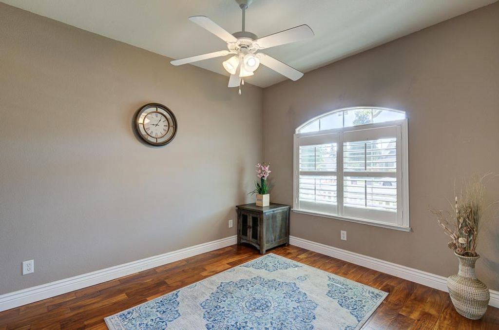 Image 29 of property listing at 8894 N Winery Avenue, Fresno, CA 93720