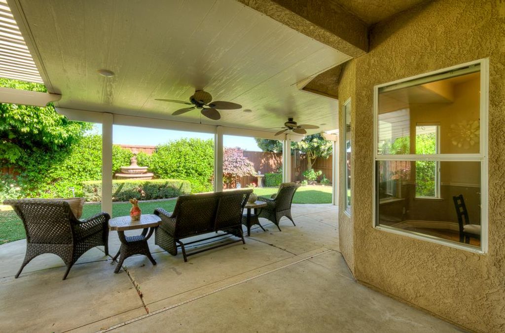 Image 39 of property listing at 8894 N Winery Avenue, Fresno, CA 93720